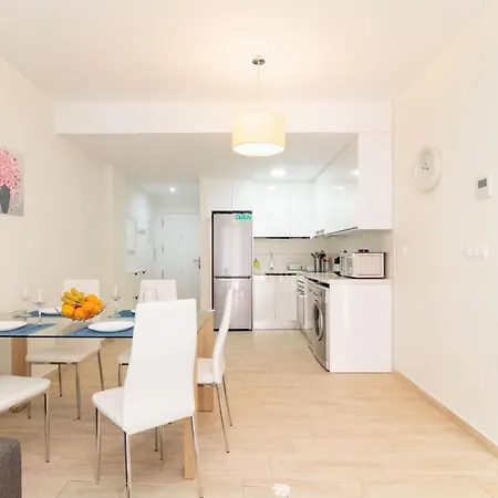 Apartment Amazing 50 M From The Torrevieja